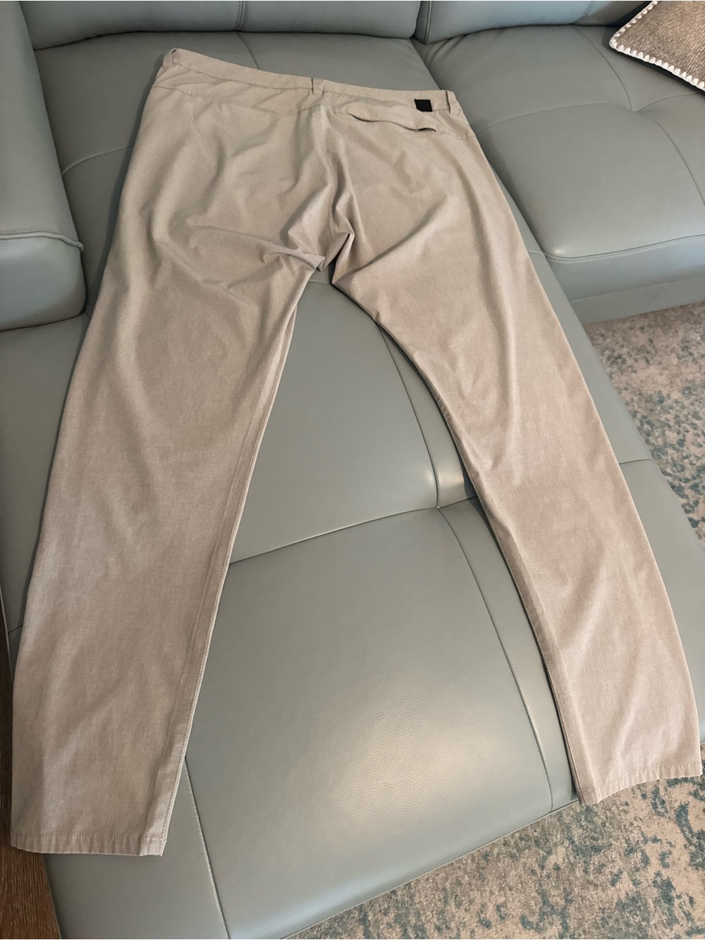 Men’s Vuori pants. Size 38
